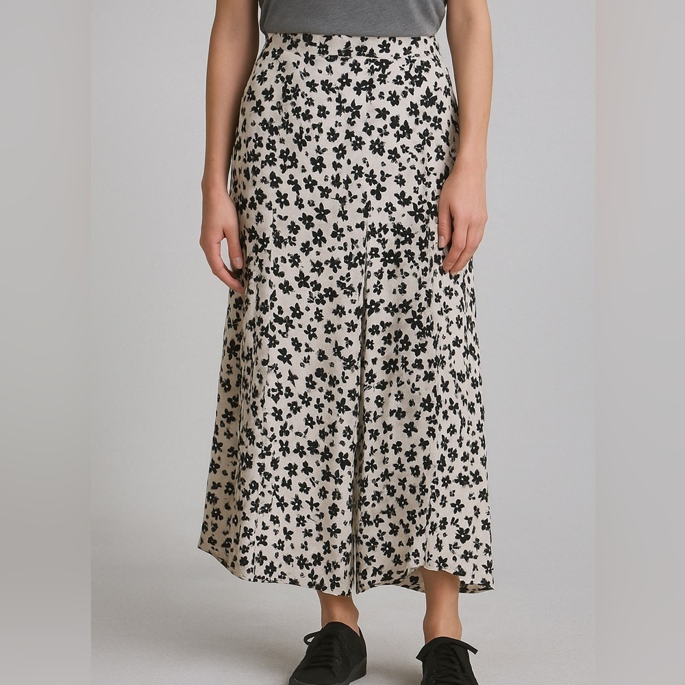 Kendall & Kylie Women's Black White Floral Print High Rise Ankle Length Pants